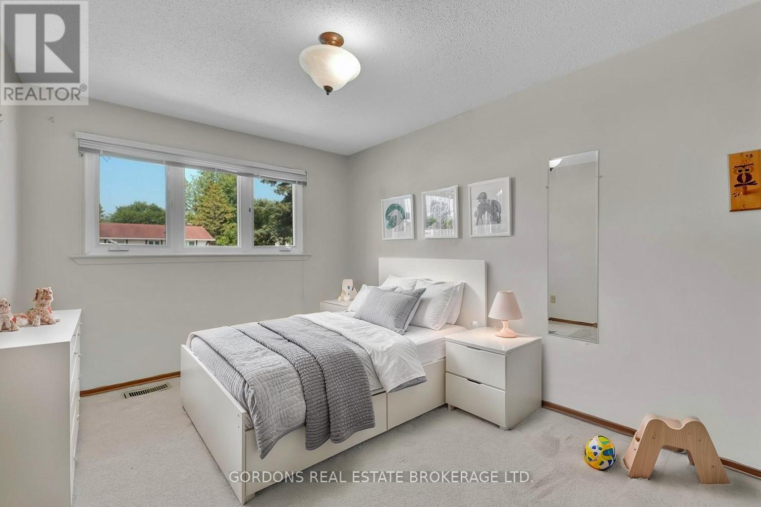 25 EASTPARK DRIVE - Image 35