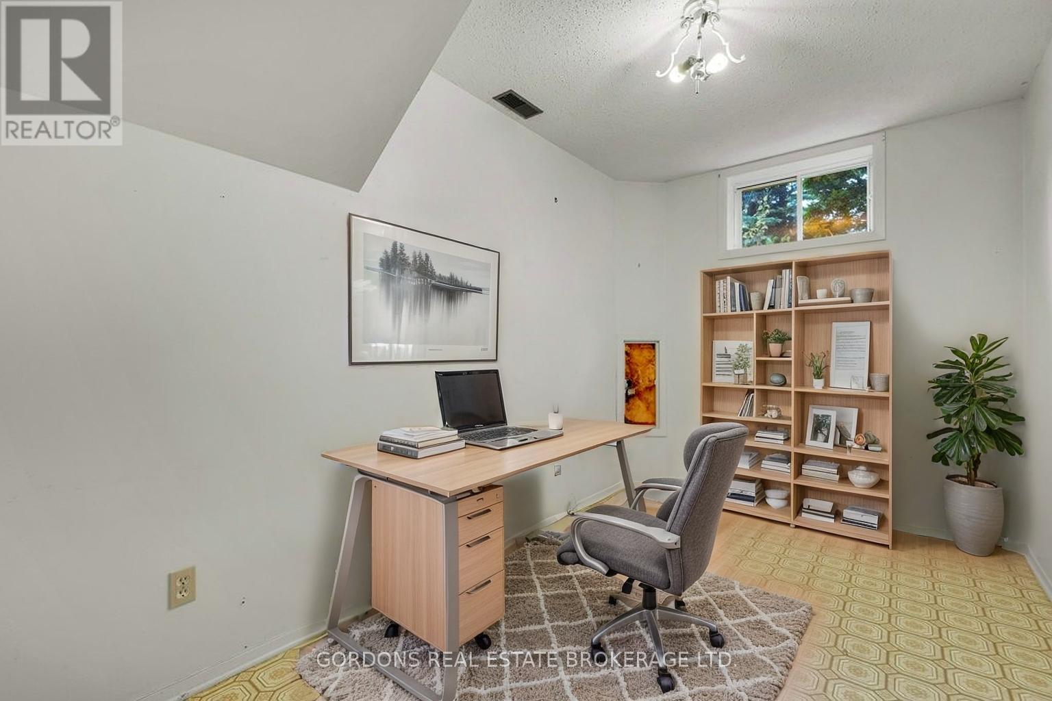 25 EASTPARK DRIVE - Image 46
