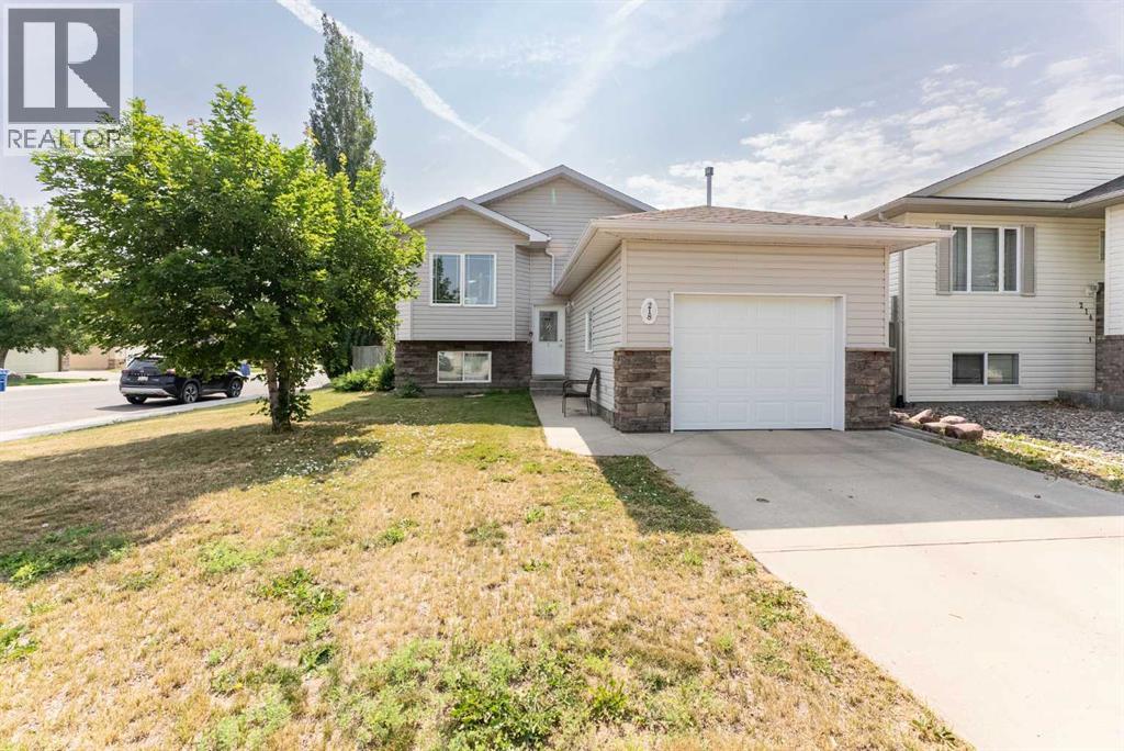 218 Uplands Boulevard N - Image 3