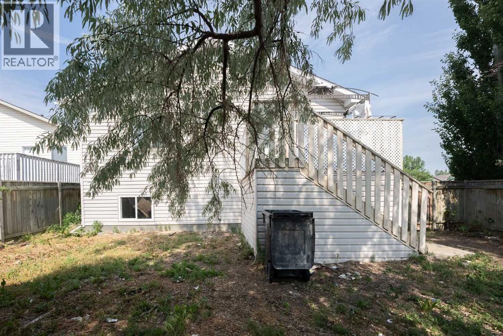 218 Uplands Boulevard N - Image 23