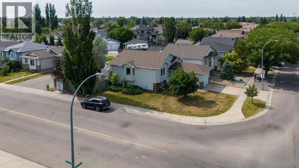218 Uplands Boulevard N - 28