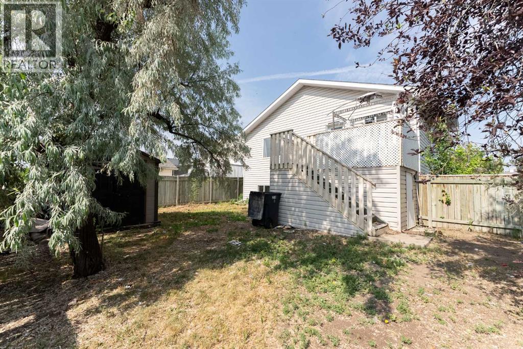 218 Uplands Boulevard N - 22