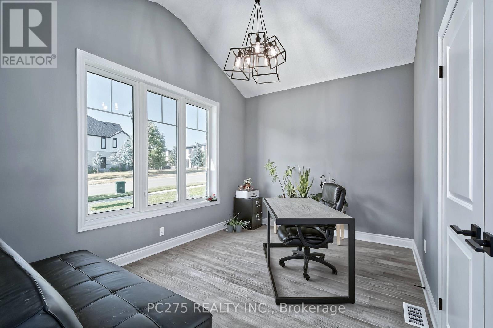 #10 2022 UPPERPOINT BOULEVARD - 17