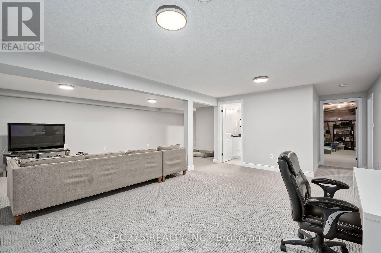 #10 2022 UPPERPOINT BOULEVARD - 29