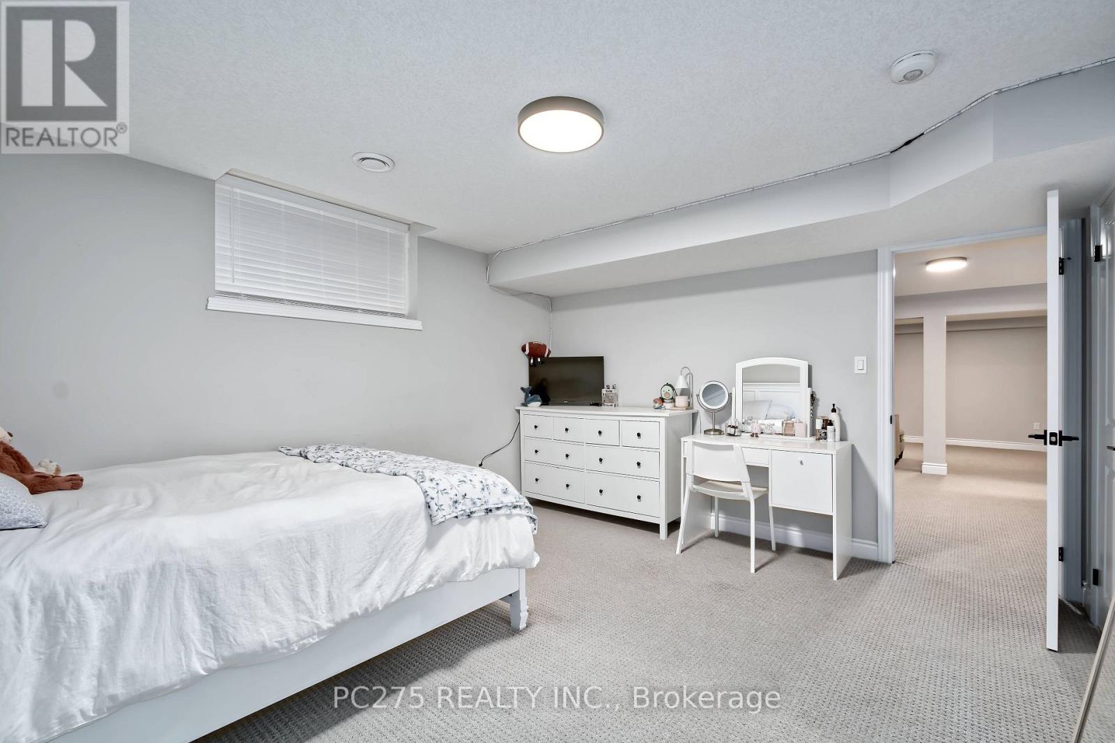 #10 2022 UPPERPOINT BOULEVARD - 33