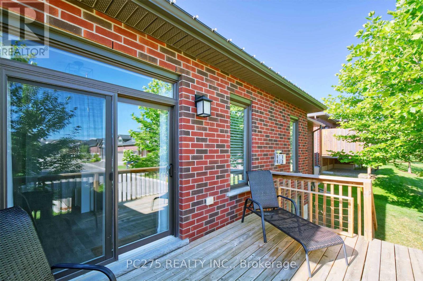 #10 2022 UPPERPOINT BOULEVARD - 39