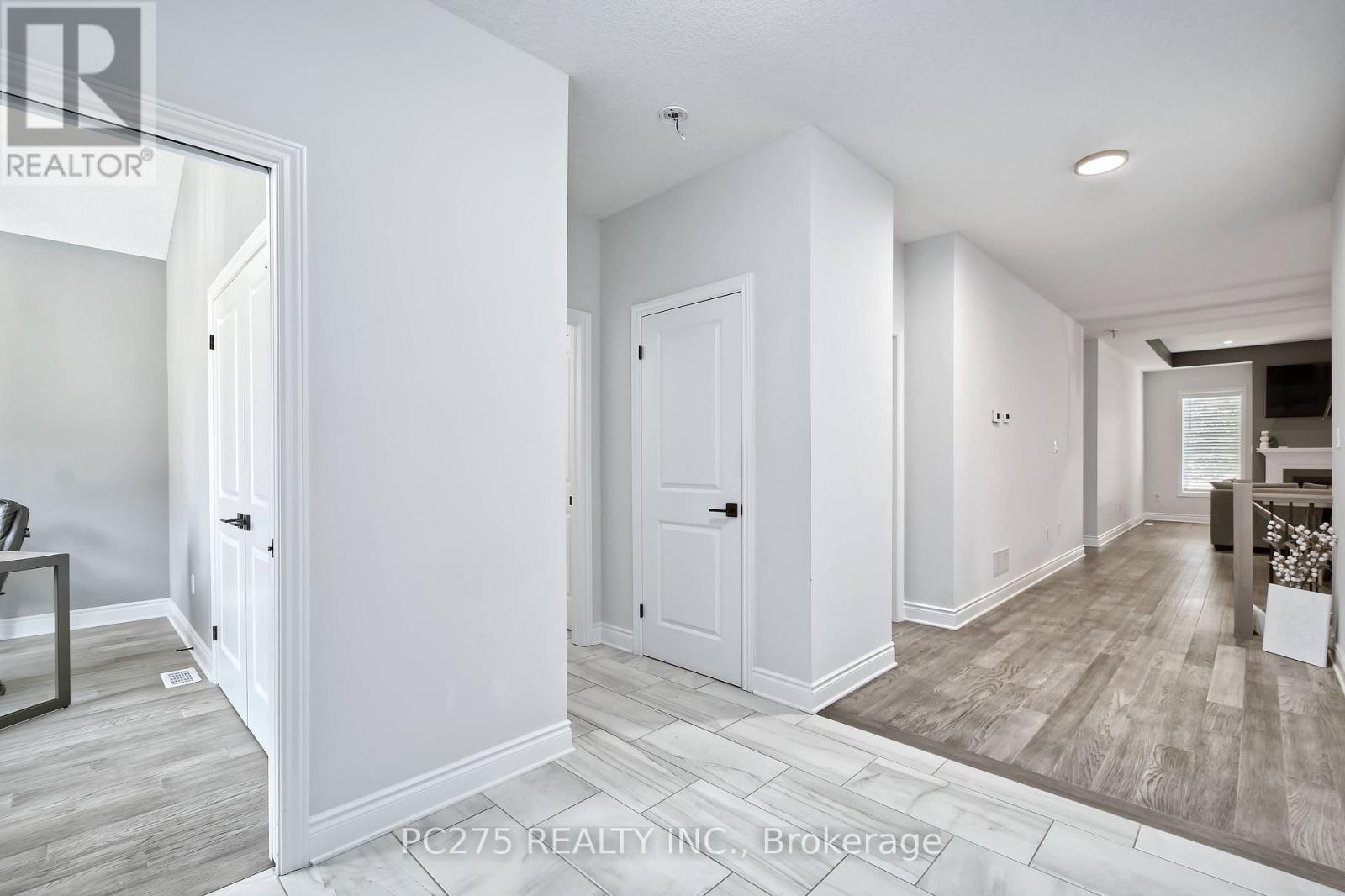 #10 2022 UPPERPOINT BOULEVARD - 4