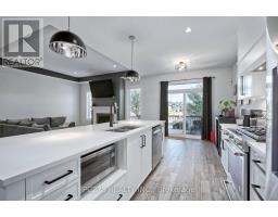 10 - 2022 Upperpoint Boulevard, London South, ON N6K4M9 Photo 13