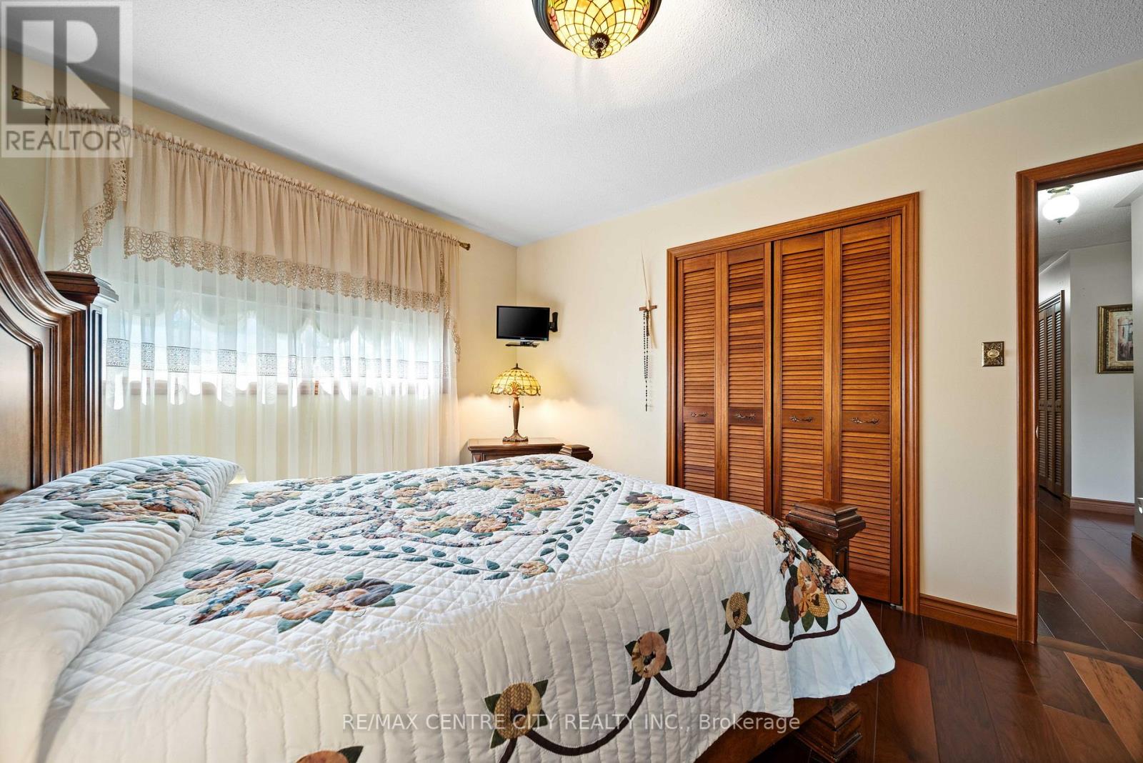 8114 SANDYTOWN ROAD - 15