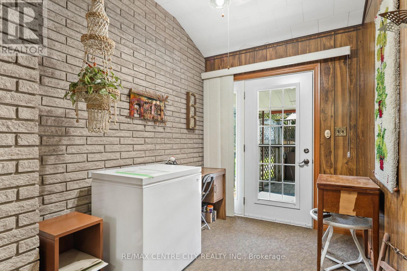 8114 SANDYTOWN ROAD - 22