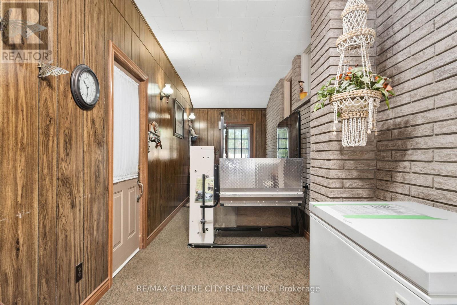 8114 SANDYTOWN ROAD - 23