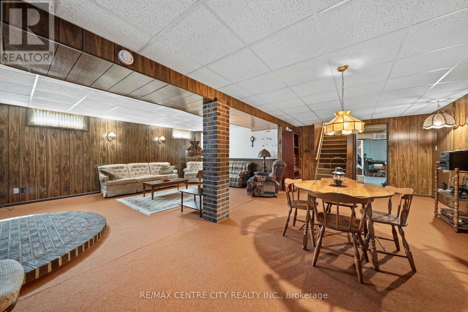 8114 SANDYTOWN ROAD - 28