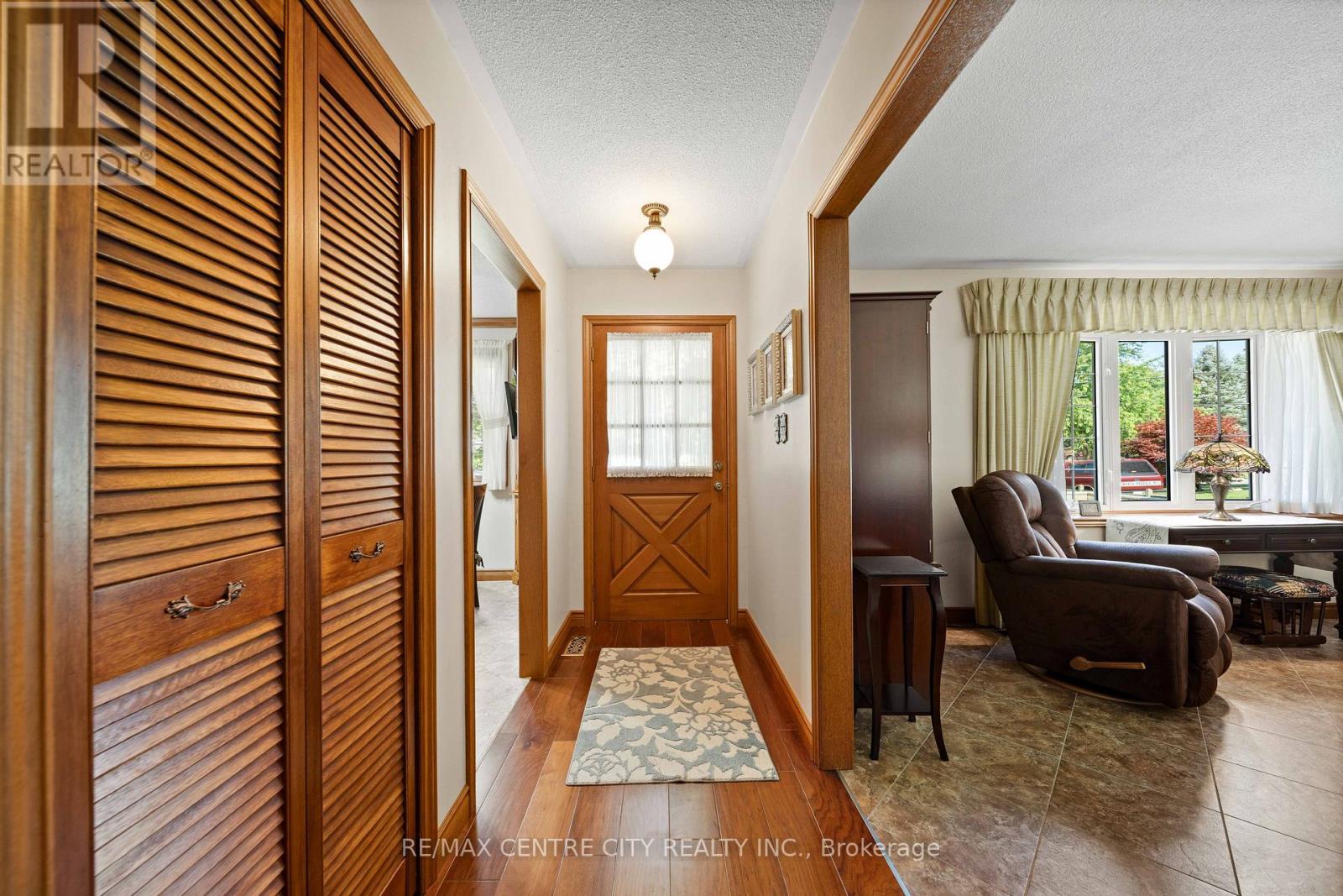 8114 SANDYTOWN ROAD - 4
