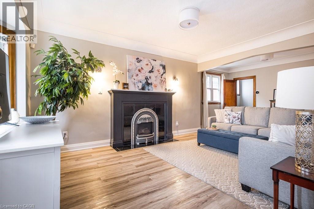 143 HUXLEY Avenue S - 5