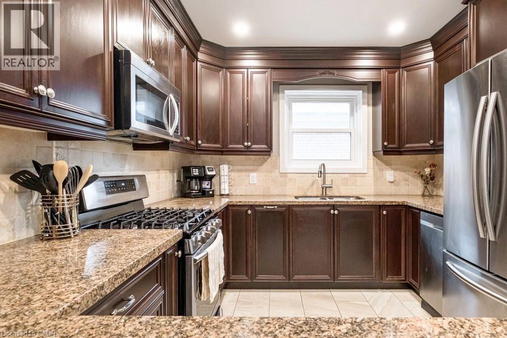 143 HUXLEY Avenue S - 13