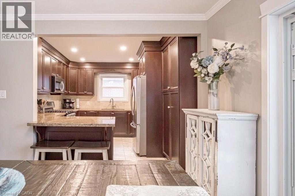 143 HUXLEY Avenue S - 10