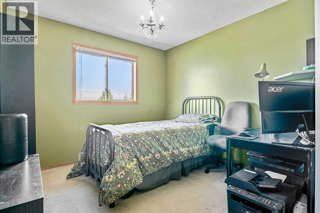 48224 320 Avenue E - 24