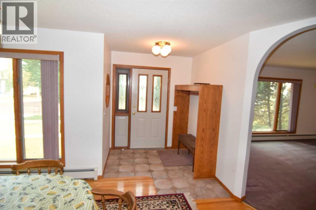 250 2 Avenue W - 20