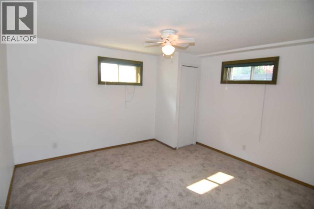 250 2 Avenue W - Image 44