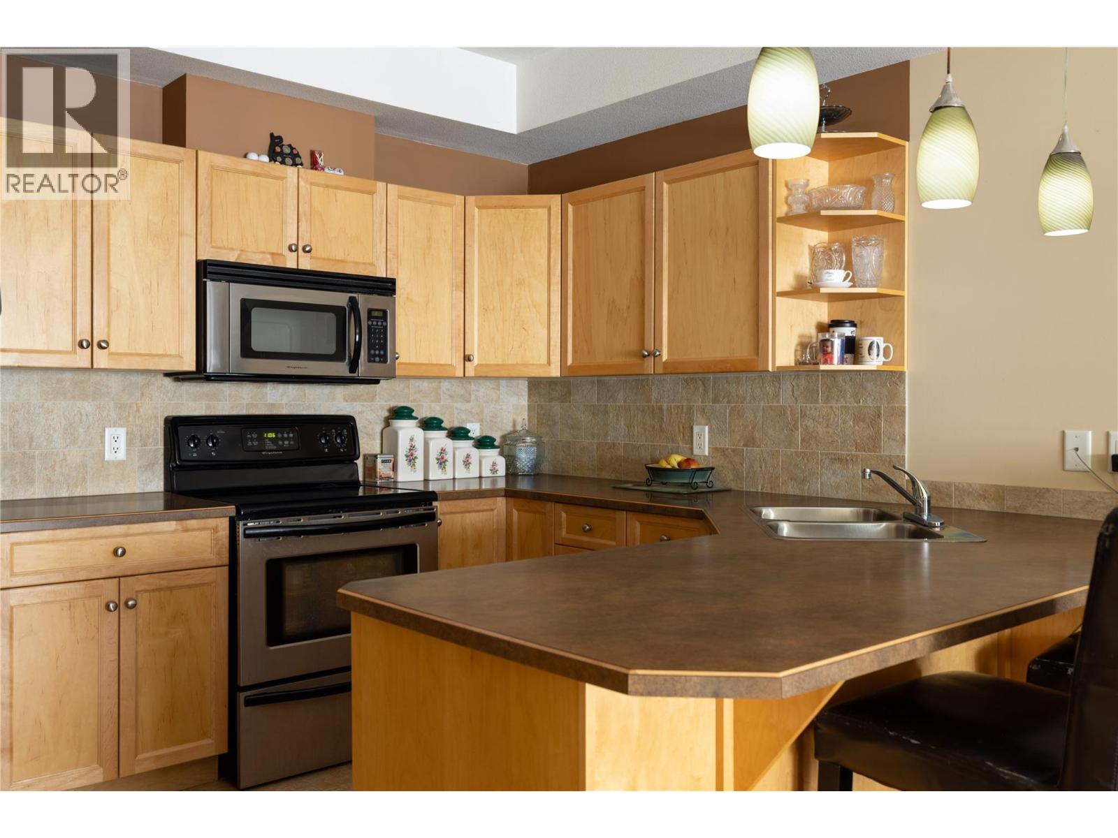 #108 2120 Shannon Ridge Drive - Image 4
