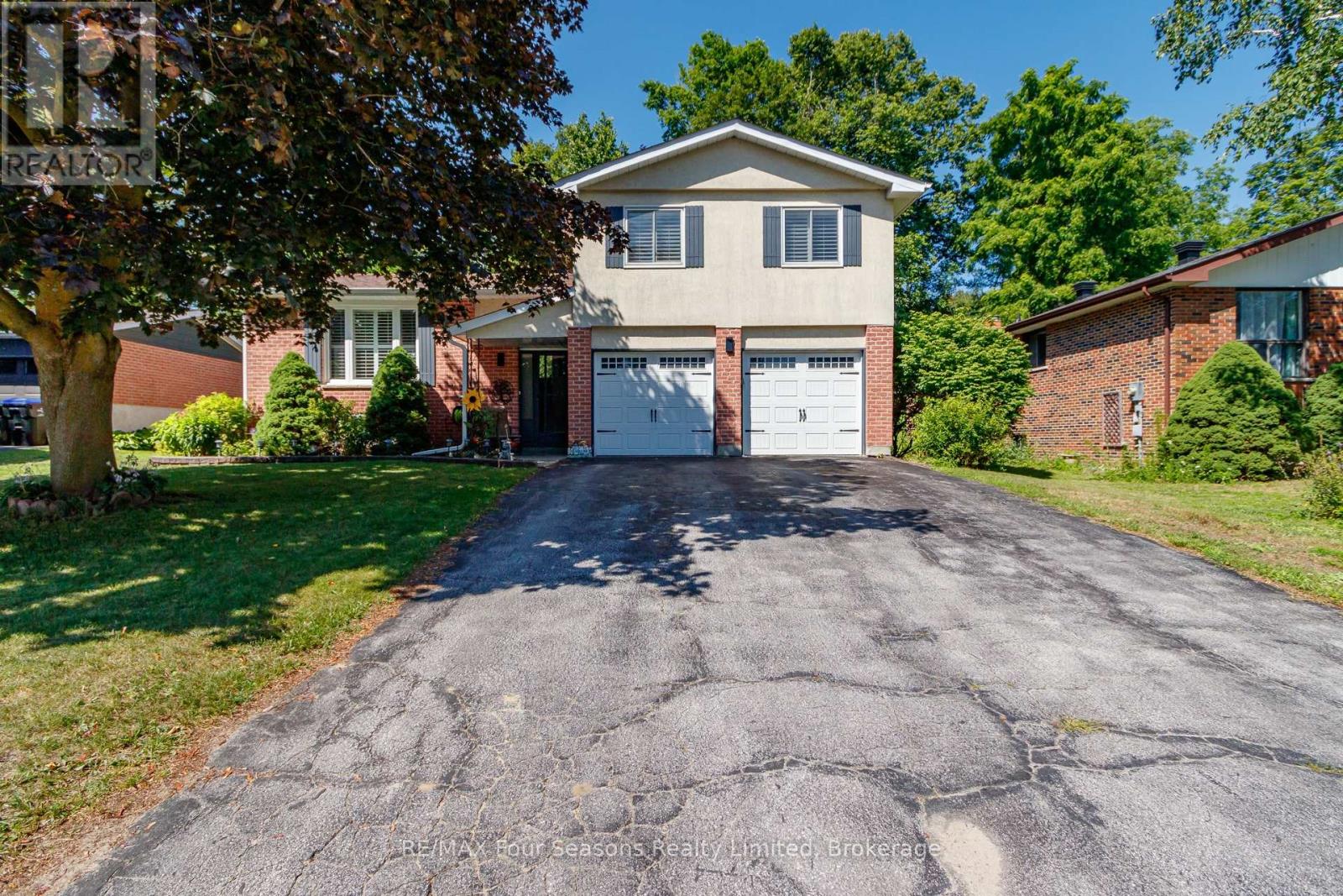218 DATAS DRIVE - 46