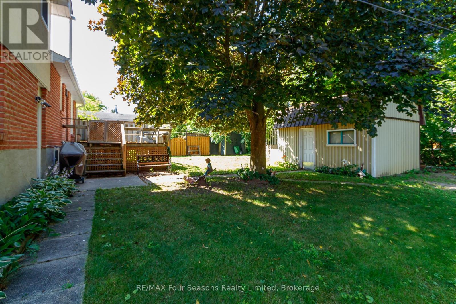 218 DATAS DRIVE - 44