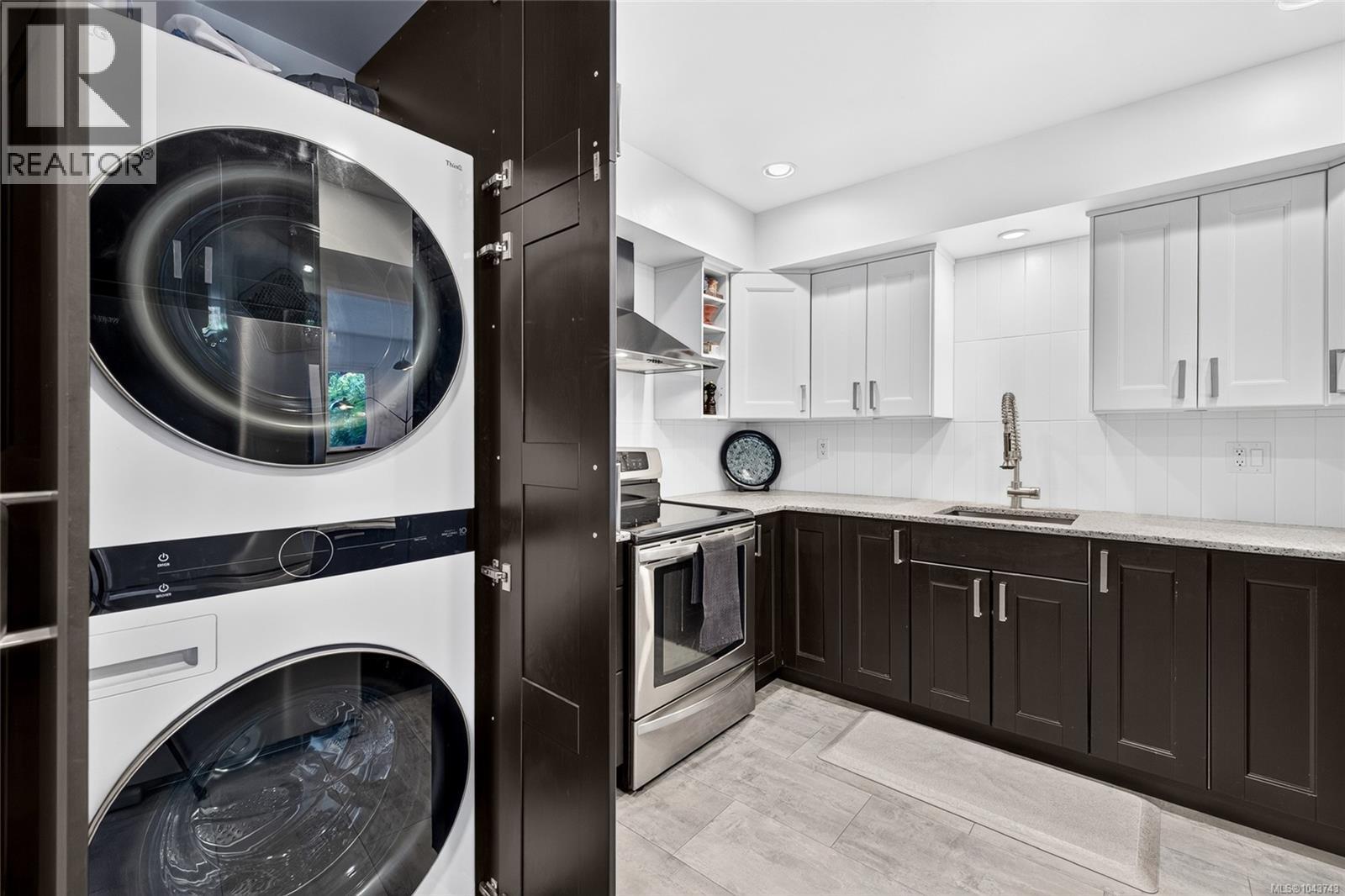 #105 119 Ladysmith St - 13