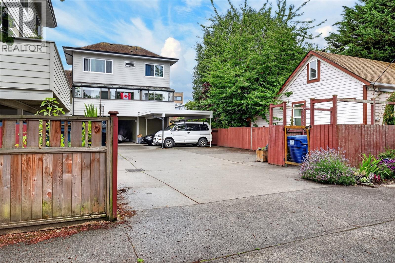 #105 119 Ladysmith St - Image 35