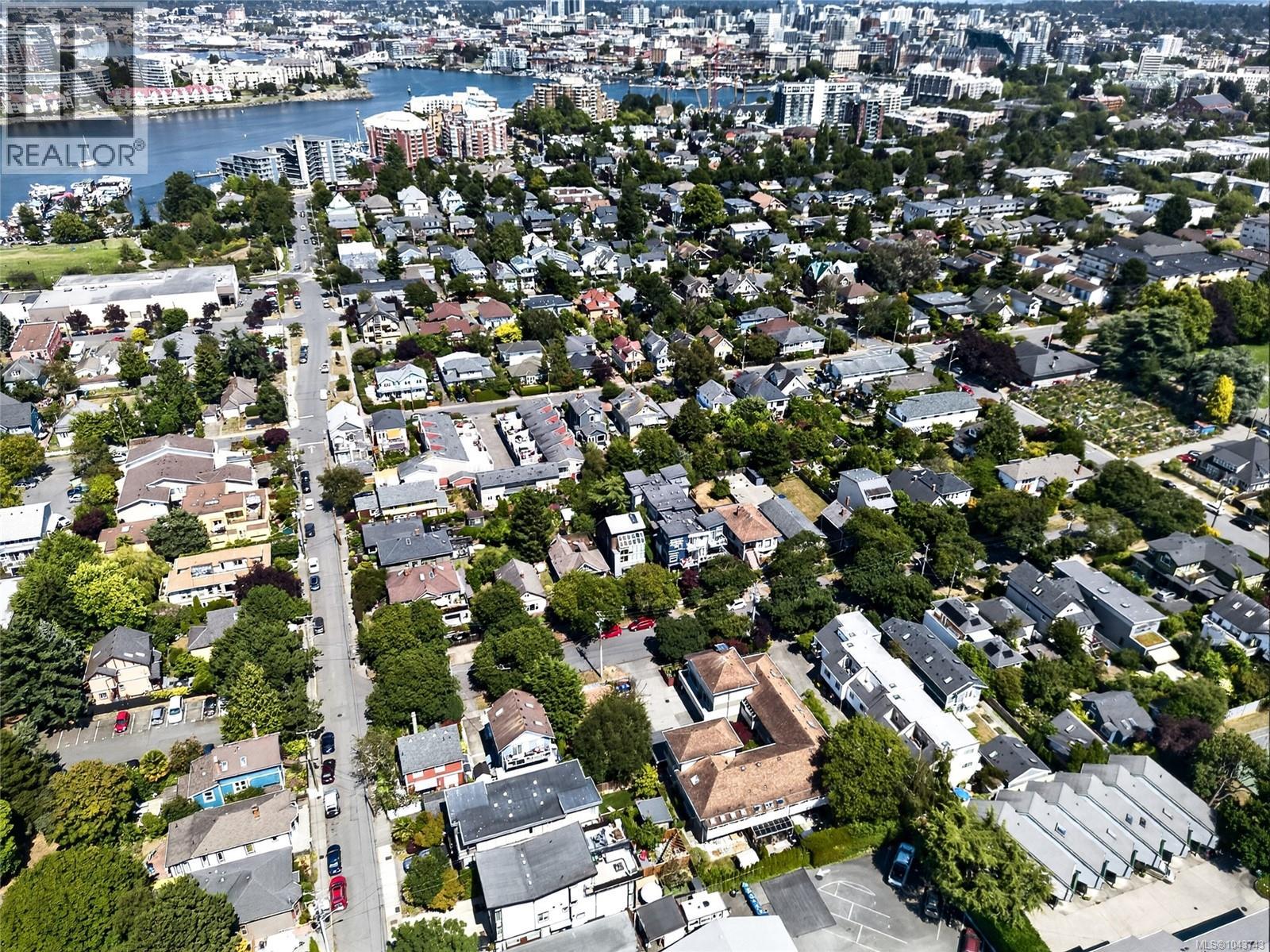 #105 119 Ladysmith St - 43