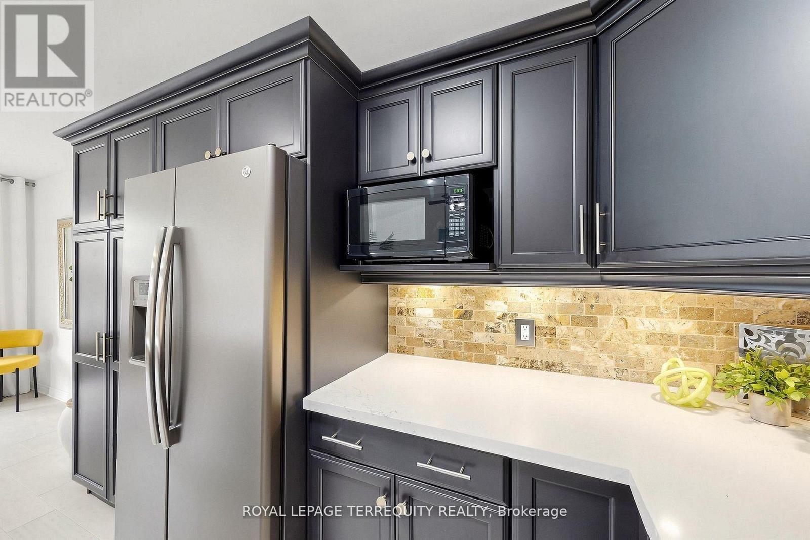 29 ROSE GLEN CRESCENT - 15