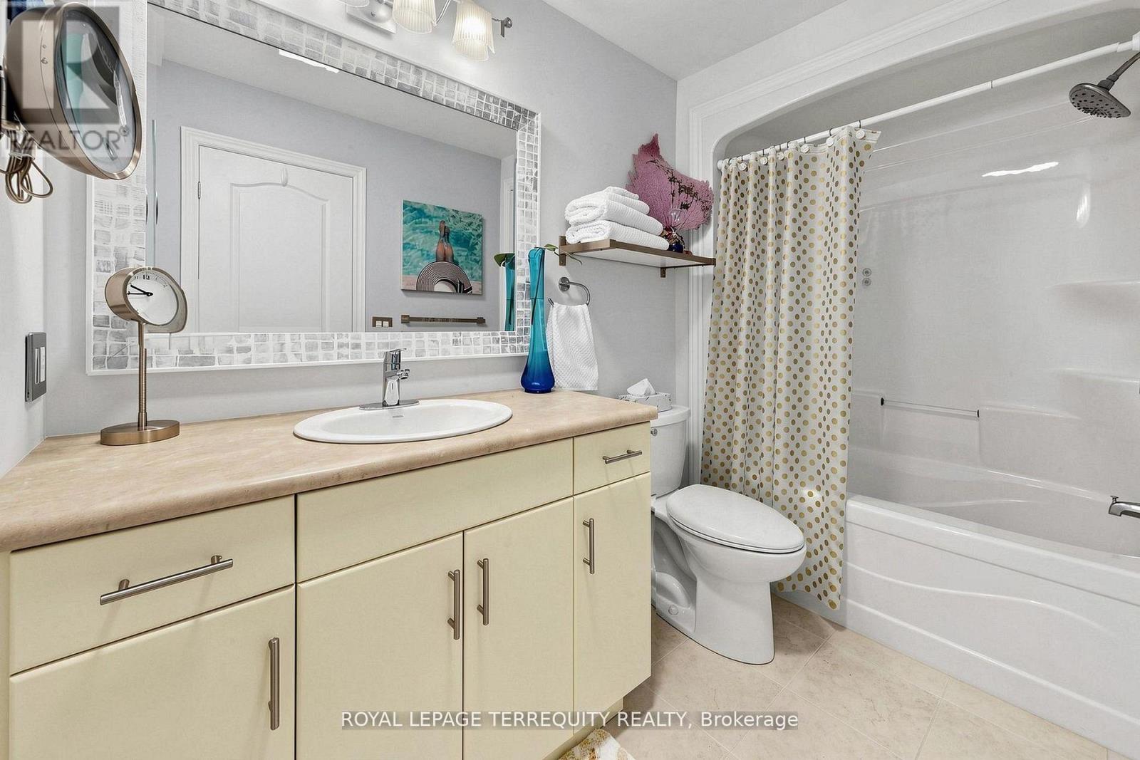 29 ROSE GLEN CRESCENT - 26