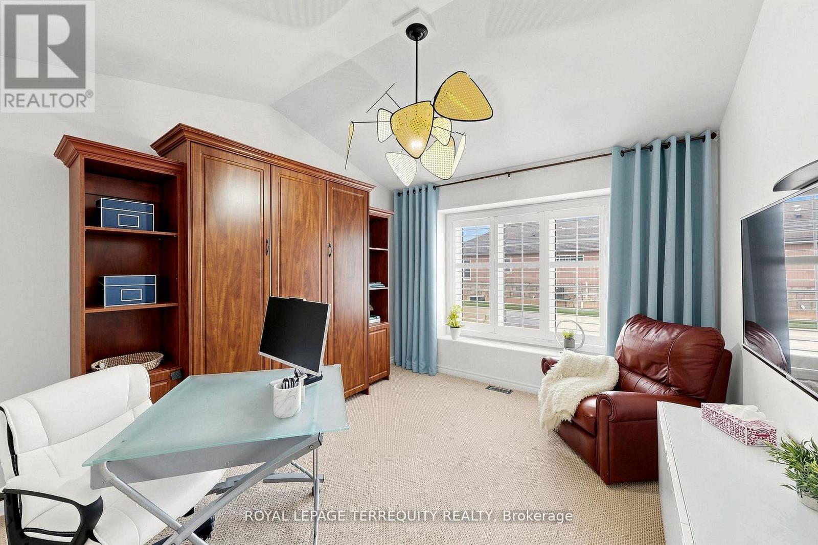 29 ROSE GLEN CRESCENT - 28