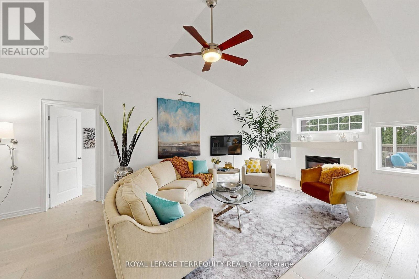 29 ROSE GLEN CRESCENT - 8