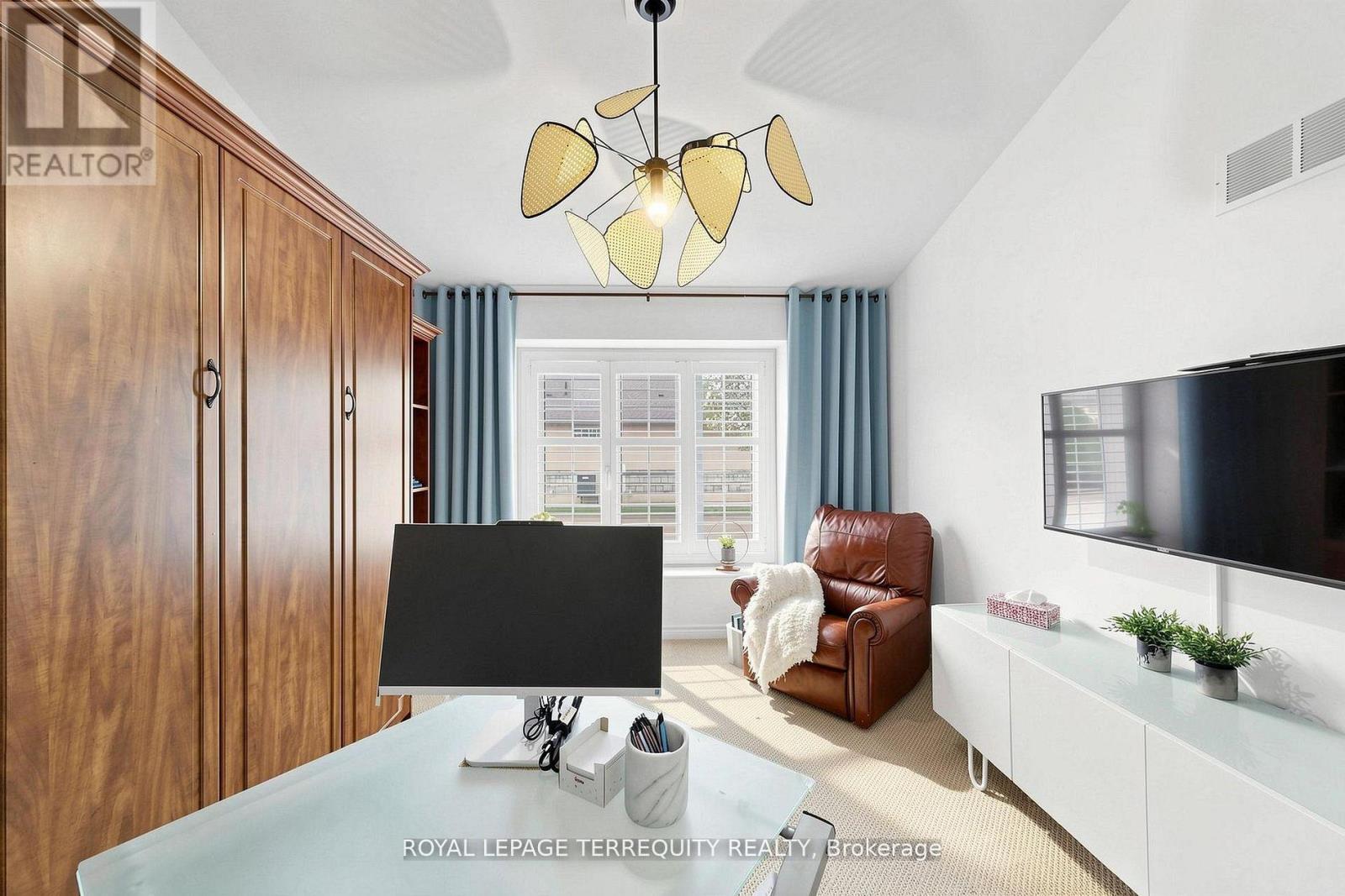 29 ROSE GLEN CRESCENT - 29