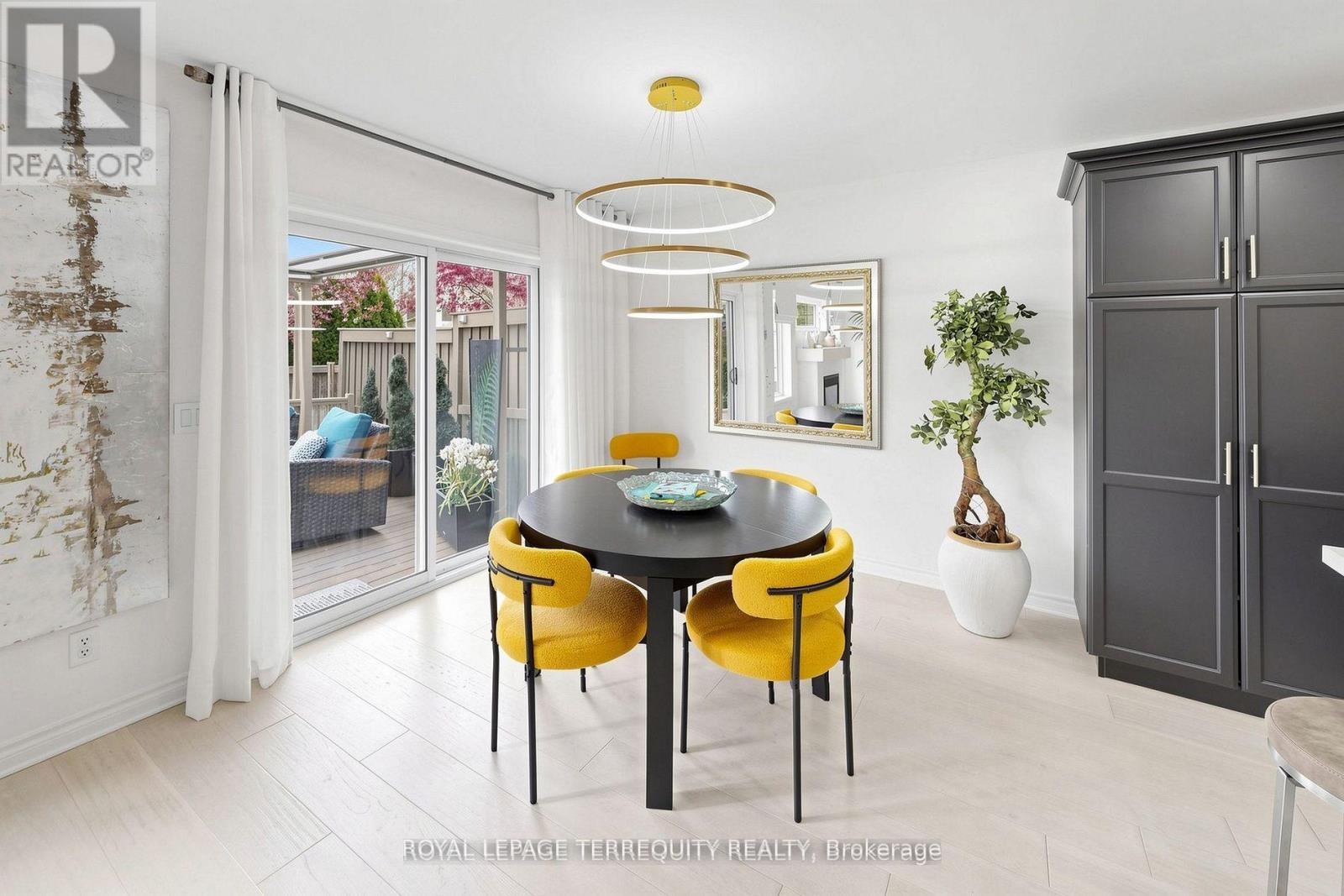 29 ROSE GLEN CRESCENT - 18