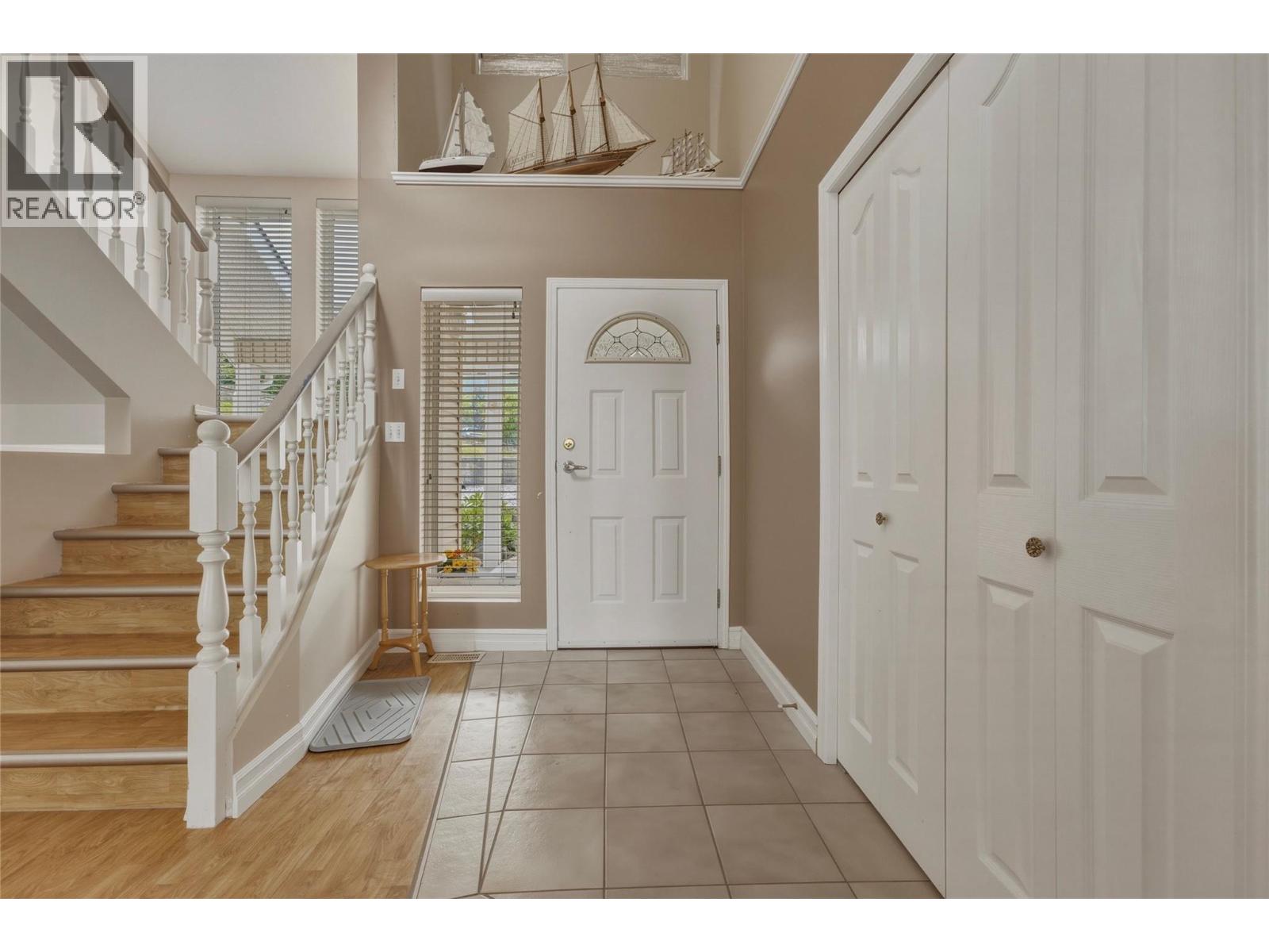 19 Preston Crescent - 3