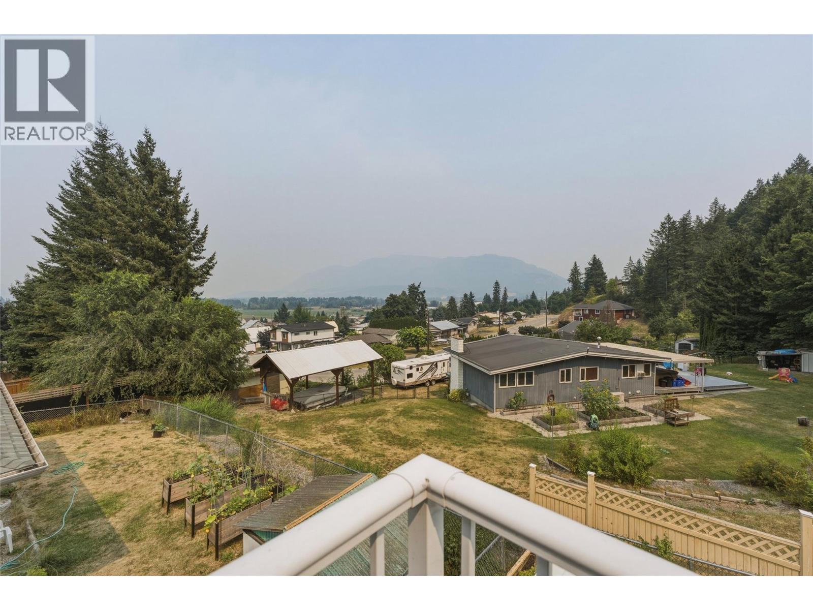19 Preston Crescent - 38