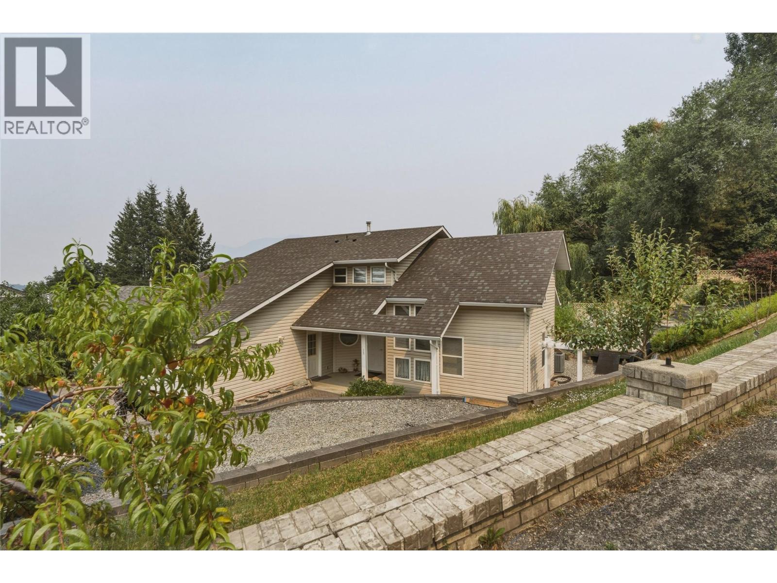 19 Preston Crescent - 52