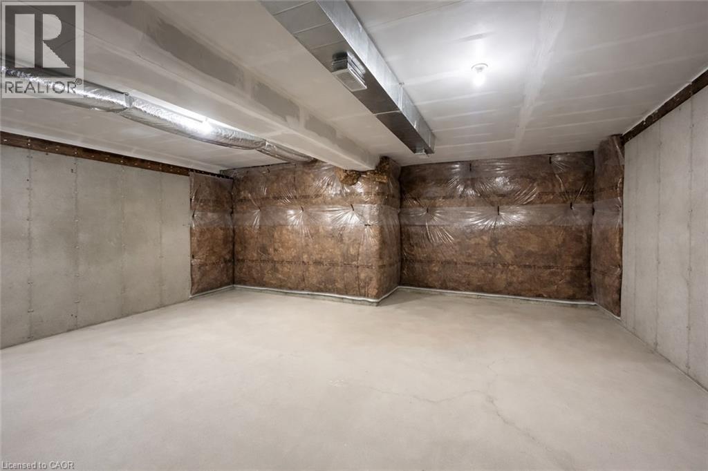 124 SEABROOK Drive Unit# 107(Basement) — photo 3