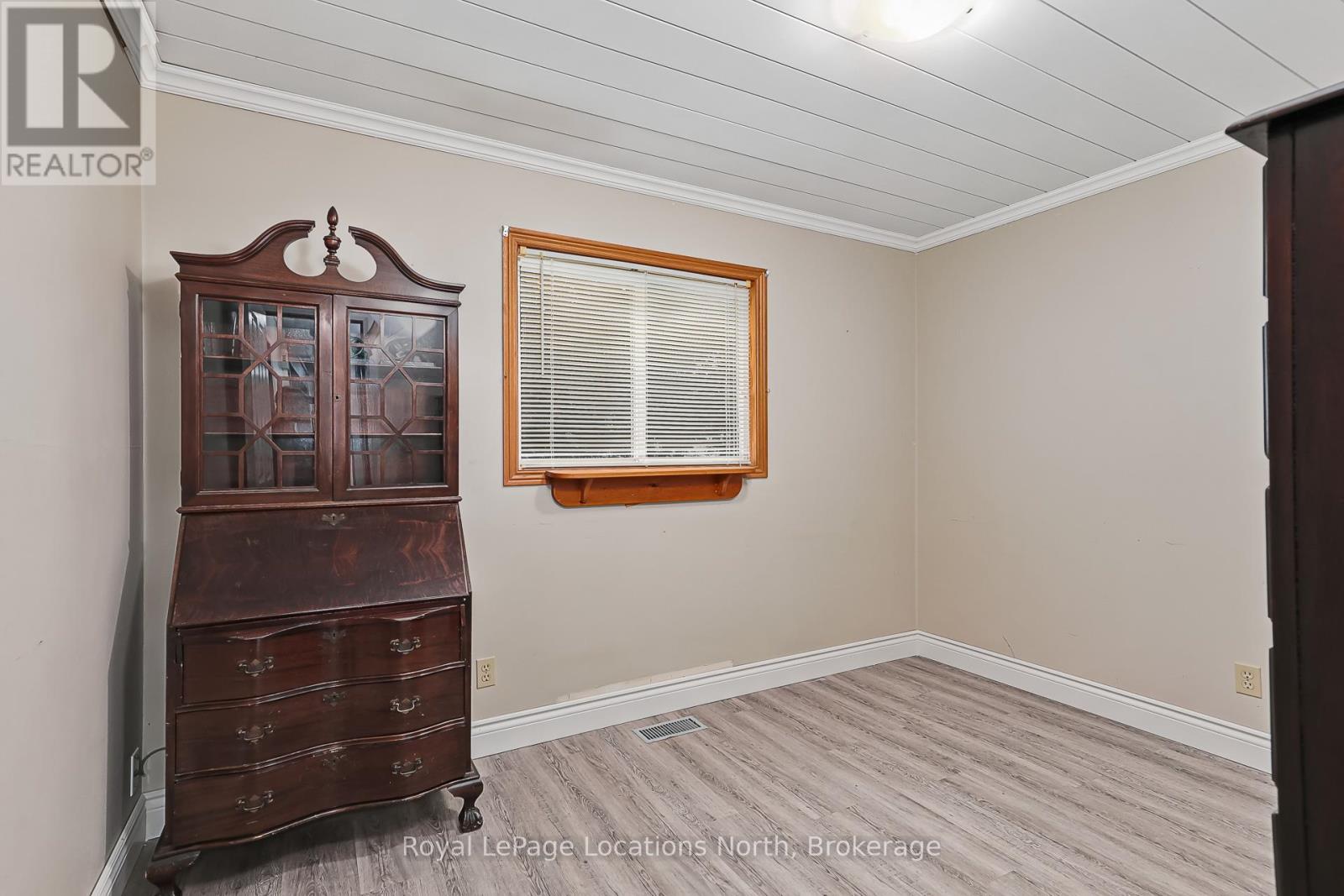 #10 125 ALBERT STREET - 17