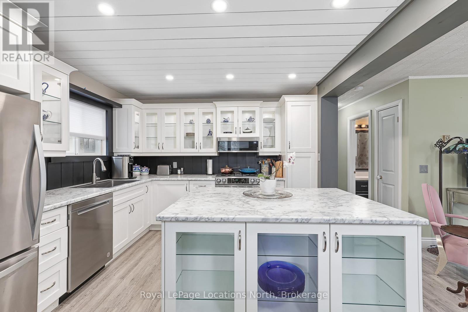 #10 125 ALBERT STREET - 8