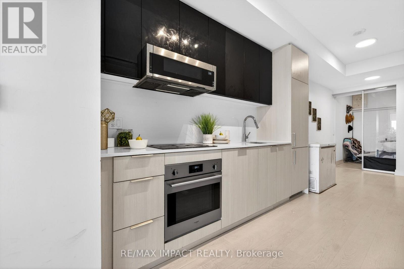 #813 308 JARVIS STREET - Image 16