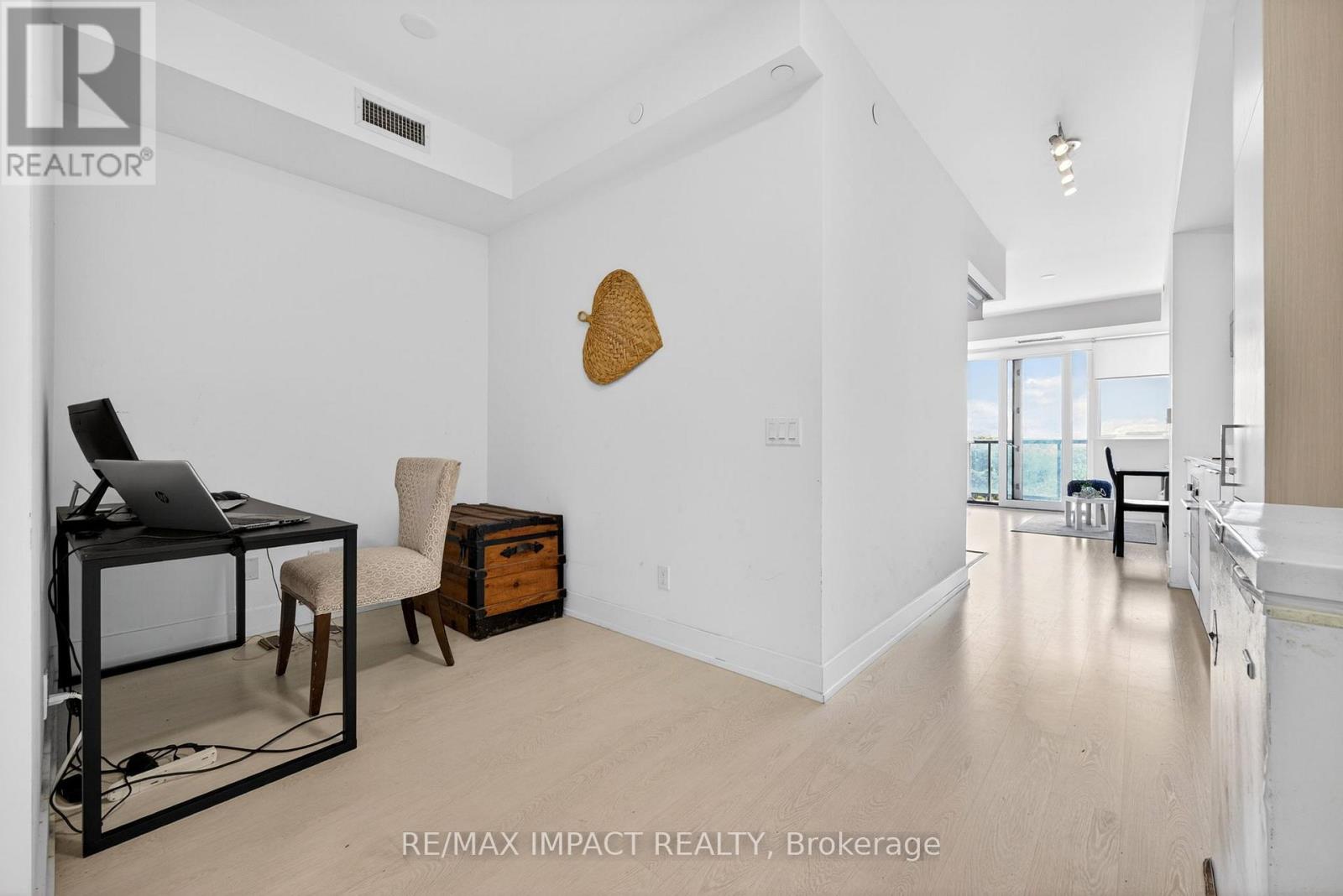 #813 308 JARVIS STREET - Image 20
