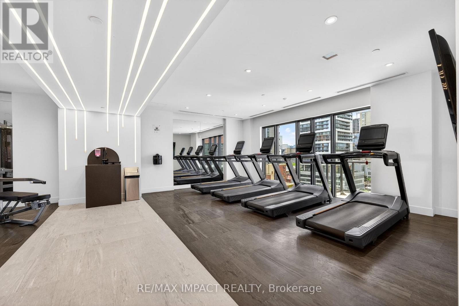 #813 308 JARVIS STREET - Image 37