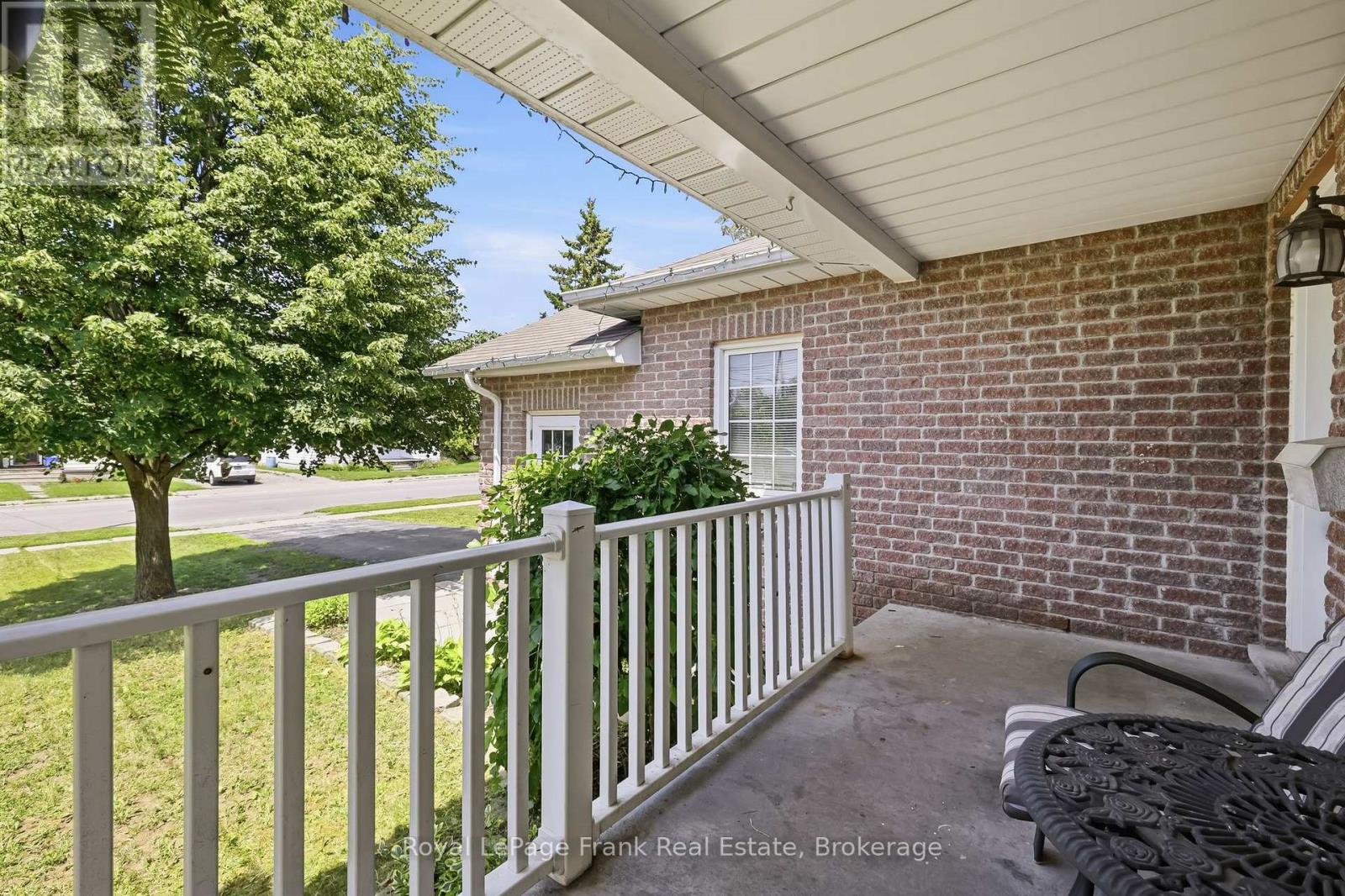 9 DURHAM STREET W - Image 8