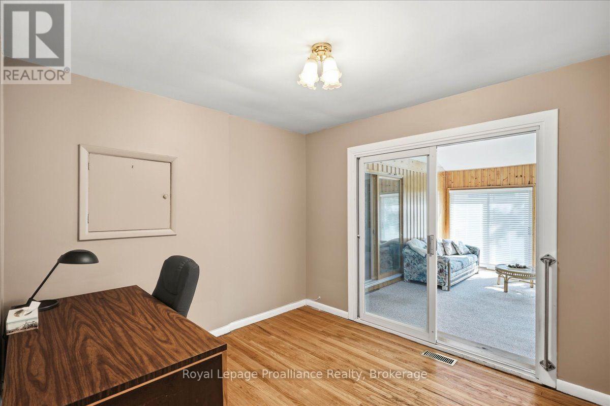 50 MELROSE CRESCENT - Image 18