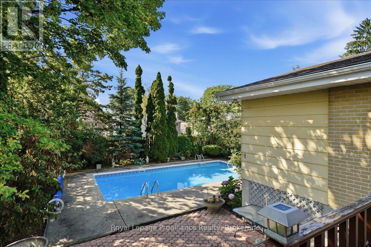 50 MELROSE CRESCENT - Image 38
