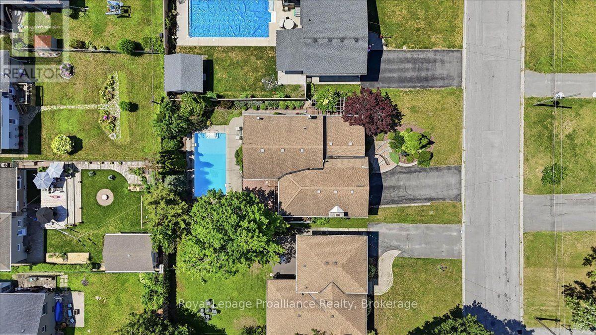 50 MELROSE CRESCENT - Image 46