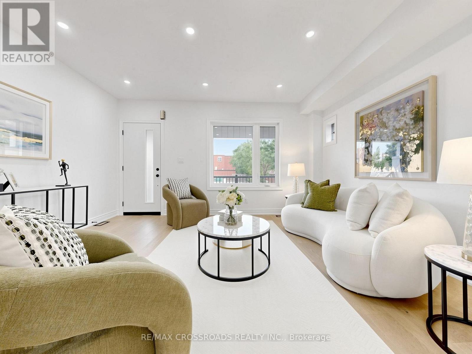 548 GLEBEHOLME BOULEVARD - Image 4