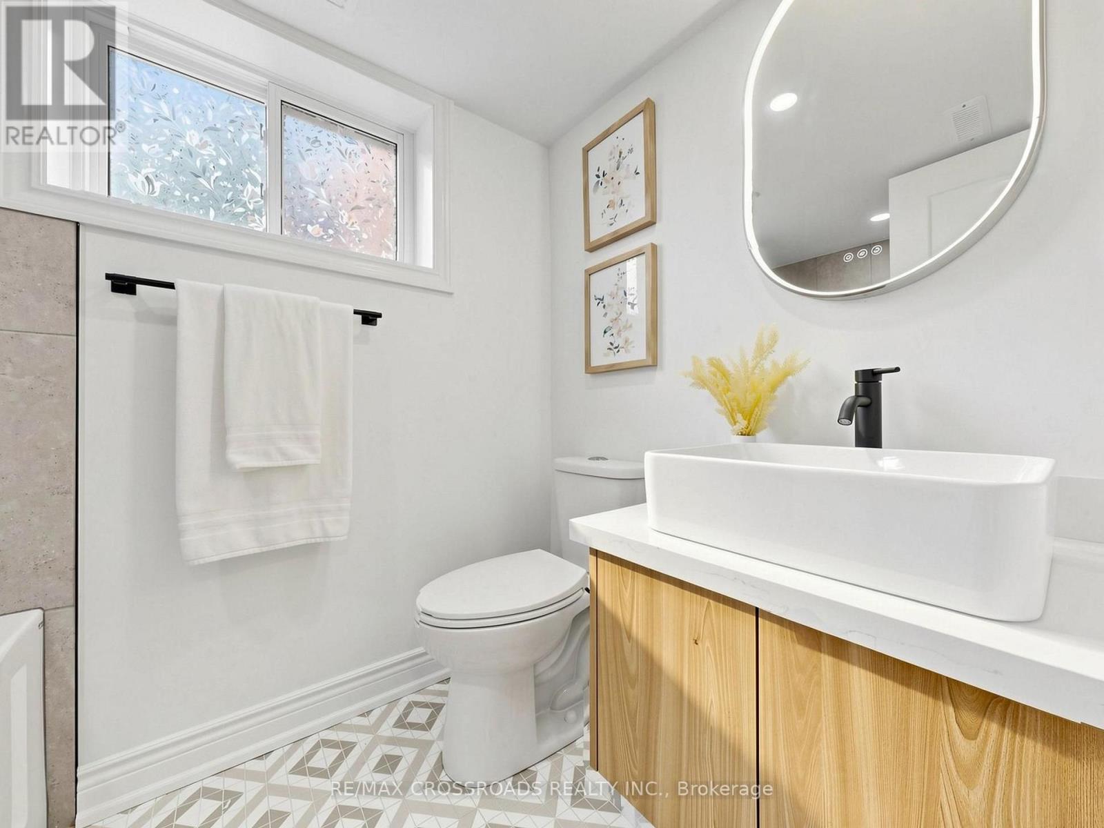 548 GLEBEHOLME BOULEVARD - Image 42